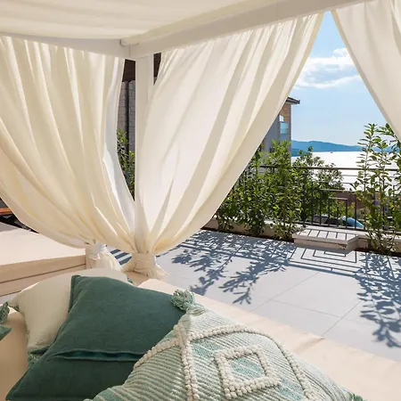 Luxury De Mar With Pool Villa *