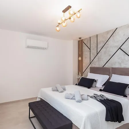 Luxury De Mar With Pool