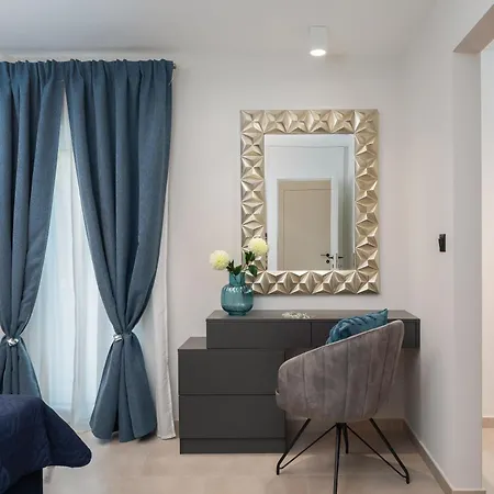 Villa Luxury De Mar With Pool Trogir