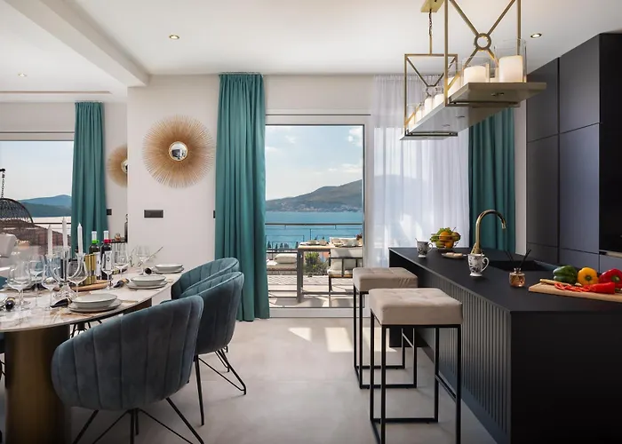 Vila Luxury De Mar With Pool Trogir