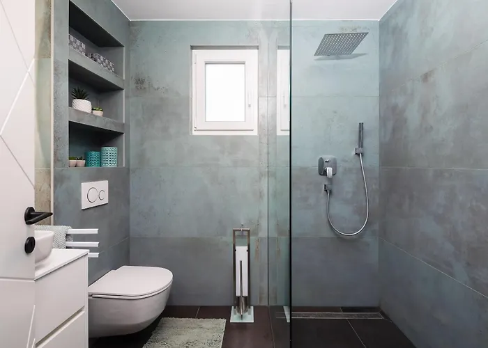 Luxury De Mar With Pool Vila