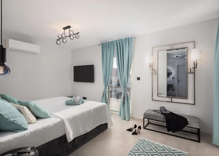 Luxury De Mar With Pool * Trogir