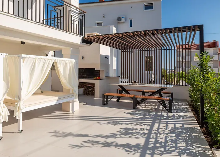 Luxury De Mar With Pool Vila Trogir