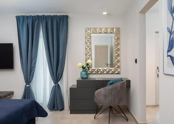 Vila Luxury De Mar With Pool Trogir