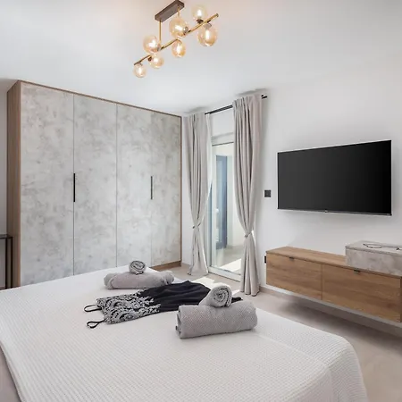 Luxury De Mar With Pool Vila *