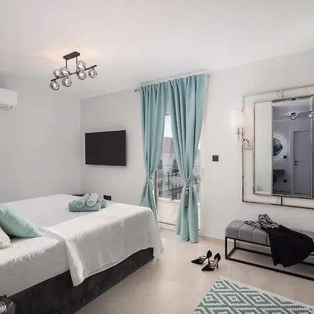 Luxury De Mar With Pool * Trogir