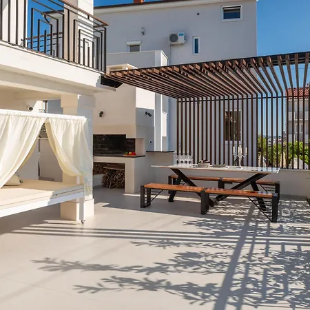 Luxury De Mar With Pool Vila Trogir