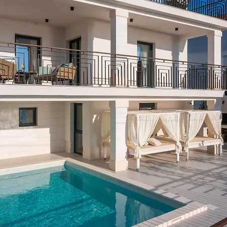 Luxury De Mar With Pool * Trogir