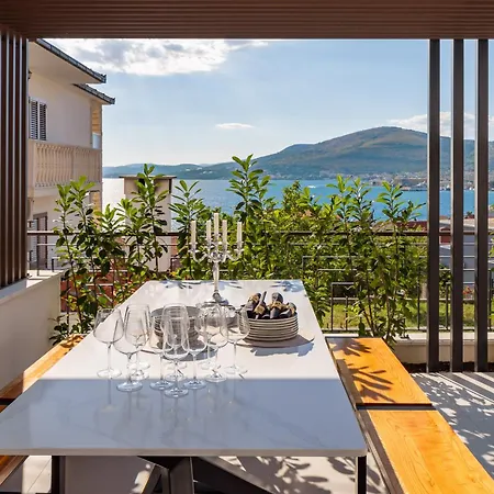 Luxury De Mar With Pool Vila Trogir