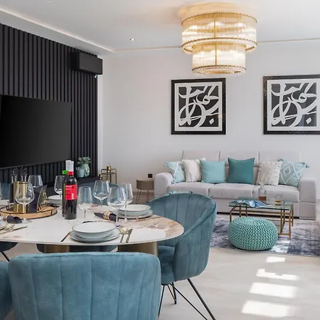 Luxury De Mar With Pool Vila