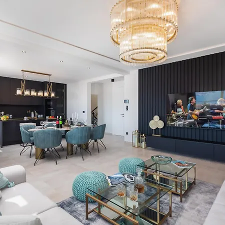 Villa Luxury De Mar With Pool Trogir